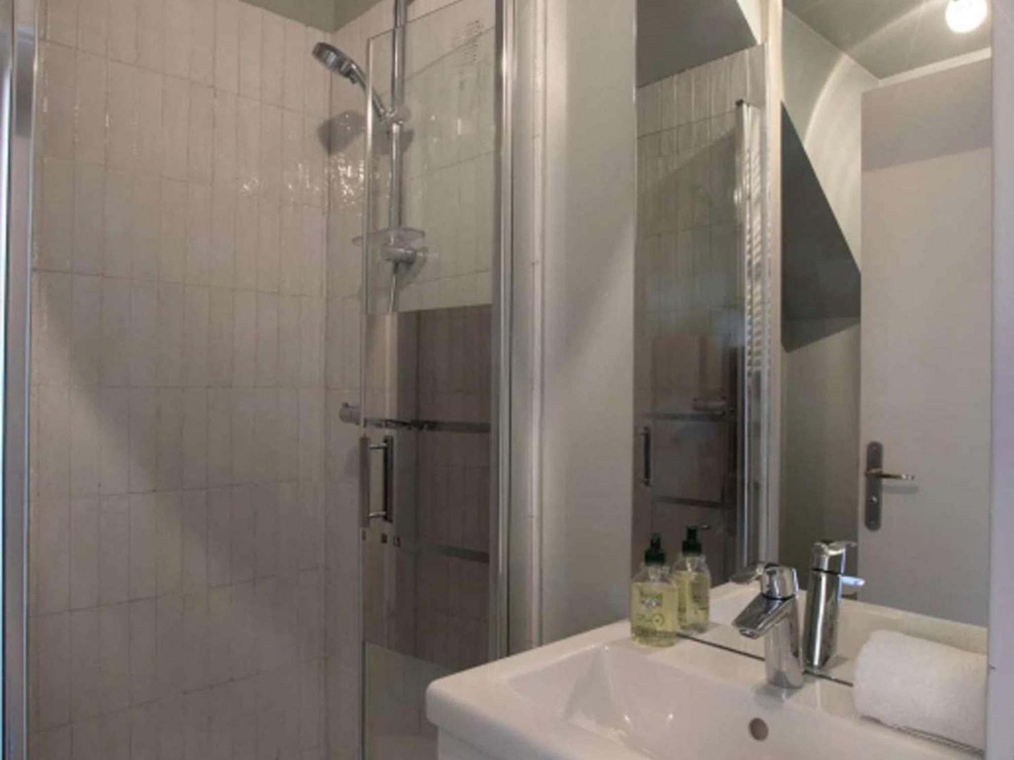 Avec Vue Mer, Piscine Et Parking A La Bocca - Fr-1-609-93 Cannes