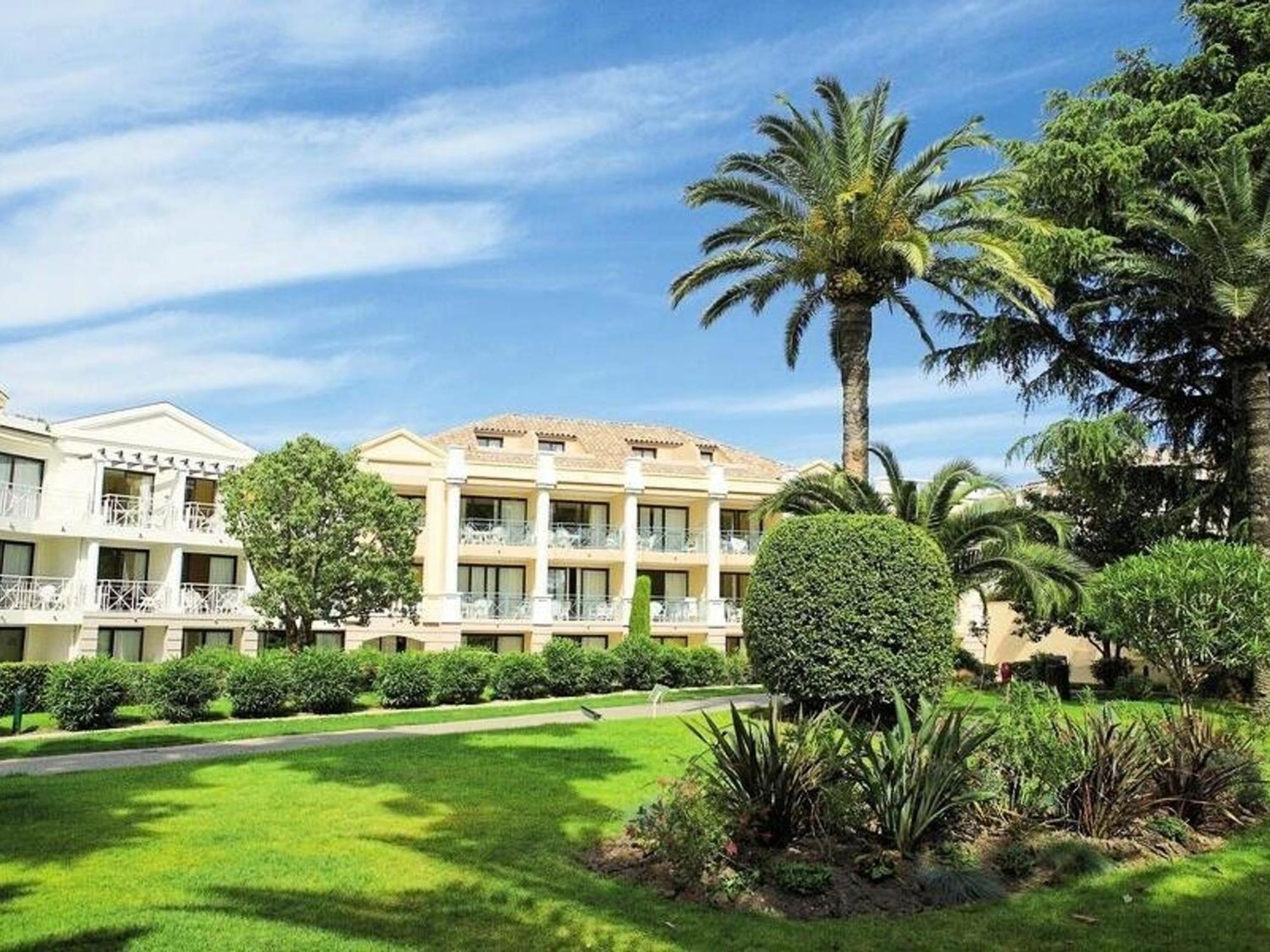 Avec Vue Mer, Piscine Et Parking A La Bocca - Fr-1-609-93 Apartment